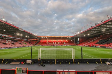 Bramall Lane 'in Gök Bahis Şampiyonası' nda Sheffield United ile Swansea City 'nin Bramall Lane, Sheffield, İngiltere' de oynadığı maçın genel görünümü, 2 Ekim 2024