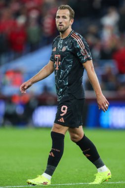 Bayern Münih 'ten Harry Kane UEFA Şampiyonlar Ligi Stage maçı sırasında Villa Park, Birmingham, Birleşik Krallık' ta Aston Villa - Bayern Münih maçında, 2 Ekim 2024