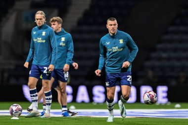 Preston North End 'den Milutin Osmaji, 2 Ekim 2024' te Preston North End ile Watford arasında oynanan Sky Bet Şampiyonası karşılaşması öncesinde ısınıyor.