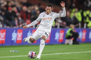 Swansea City 'den Ronald, 2 Ekim 2024' te Sheffield United ile Swansea City 'nin Bramall Lane, Sheffield, İngiltere' de oynanan maçında maç yapıyor.