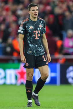 Bayern Münih 'ten Joo Palhinha UEFA Şampiyonlar Ligi Sahne Maçı' nda Aston Villa, Bayern Münih 'e karşı, Birmingham, İngiltere, 2 Ekim 2024