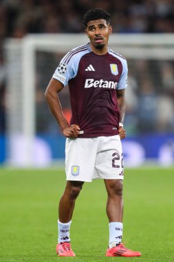 Aston Villa 'dan Ian Maatsen UEFA Şampiyonlar Ligi Stage maçı sırasında Villa Park, Birmingham, İngiltere' de Aston Villa - Bayern Münih maçında, 2 Ekim 2024