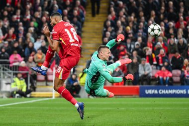 Liverpool 'dan Muhammed Salah UEFA Şampiyonlar Ligi - Lig Stage maçı Liverpool Bologna' ya karşı Anfield, Liverpool, İngiltere, 2 Ekim 2024 'te oynanan karşılaşmada Ukraynalı Ukraynalı Skorupski' yi geçti.