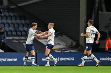 Preston North End 'den Ali McCann, 2 Ekim 2024' te Preston North End ile Watford arasında oynanan Sky Bet Şampiyonası maçında Preston 'ın 3-0 kazanmasını kutluyor.