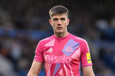 Newcastle United takımından Nick Pope 5 Ekim 2024 tarihinde Goodison Park, Liverpool 'da oynanan Everton - Newcastle United maçı sırasında