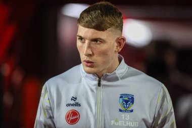 Warrington Wolves takımından Matty Nicholson, 4 Ekim 2024 'te İngiltere' nin Hull-Warrington Wolves takımında oynanan Betfred Süper Lig Yarı Finali maçında geldi.