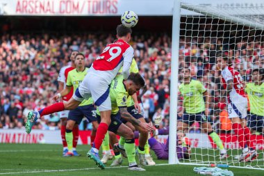 Arsenal 'den Kai Havertz, 5 Ekim 2024' te Emirates Stadyumu 'nda oynanan Premier League maçında topu sürüyor.