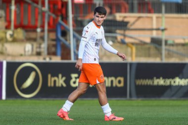 Blackpool 'dan Rob Apter, Sky Bet League 1 maçı sırasında Mansfield Town' a karşı Blackpool, Mansfield Stadyumu, 5 Ekim 2024