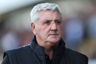 Steve Bruce, Mansfield Town, Mansfield Stadyumu 'nda oynanan Sky Bet 1 karşılaşmasında Blackpool' un baş antrenörü, 5 Ekim 2024