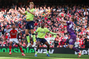 Southampton 'dan Aaron Ramsdale, 5 Ekim 2024' te Birleşik Krallık Emirates Stadyumu 'nda oynanan Premier League maçında bir kurtarış yaptı.