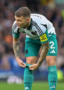 Newcastle United takımından Kieran Trippier Premier League maçında Everton, Newcastle United 'a karşı Goodison Park, Liverpool, İngiltere, 5 Ekim 2024