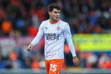 Blackpool 'dan Rob Apter, Sky Bet League 1 maçı sırasında Mansfield Town' a karşı Blackpool, Mansfield Stadyumu, 5 Ekim 2024