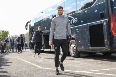 Blackpool 'dan Matthew Pennington, 5 Ekim 2024' te Mansfield Town 'a karşı Blackpool' da oynanan Sky Bet 1 karşılaşmasının önünde geldi.