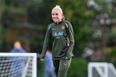Manchester City Women 'dan Alex Greenwood Manchester City Kadınlar Ligi açık antrenman oturumunda gülümsedi. Joie Stadyumu, Manchester, İngiltere, 8 Ekim 2024