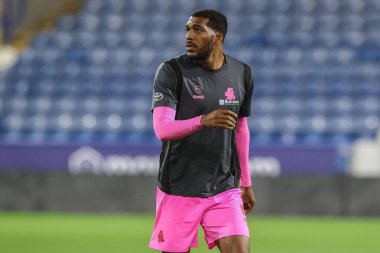 Barnsley 'den Donovan Pines Bristol Street Motors Kupası karşılaşmasında Huddersfield Town, John Smith Stadyumu, Huddersfield, Birleşik Krallık' ta 8 Ekim 2024 tarihinde Barnsley 'e karşı oynandı.