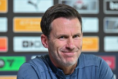 Gareth Taylor Manchester City Kadınlar Şampiyonlar Ligi Basın Konferansı sırasında Manchester City 'nin teknik direktörü Joie Stadyumu, Manchester, Birleşik Krallık, 8 Ekim 2024