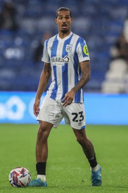 Huddersfield Town 'dan Nigel Lonwijk Bristol Street Motors Kupası maçında Huddersfield Town, Barnsley' e karşı John Smith Stadyumu, Huddersfield, Birleşik Krallık, 8 Ekim 2024