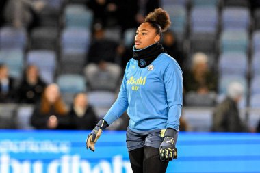 Manchester City Women 'dan Khiara Keating, 9 Ekim 2024 tarihinde Manchester City Academy Stadyumu' nda oynanan UEFA Kadınlar Şampiyonlar Ligi - D Grubu - Manchester City - Barcelona maçı öncesinde ısındı.