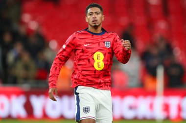 İngiltere 'den Jude Bellingham, UEFA Uluslar Ligi - B-Grubu B2 - 10 Ekim 2024' te Wembley Stadyumu 'nda İngiltere' ye karşı Yunanistan maçından önce ısınıyor.