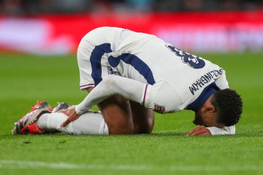 İngiltere 'den Jude Bellingham, UEFA Uluslar Ligi - B-Grubu B2 - 10 Ekim 2024' te Wembley Stadyumu 'nda İngiltere' ye karşı Yunanistan maçında sakatlandı.