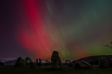 Kuzey Işıkları, Aurora Borealis 'in 10 Ekim 2024' te Whitby Limanı, Whitby, İngiltere 'de parladığını da bilir.