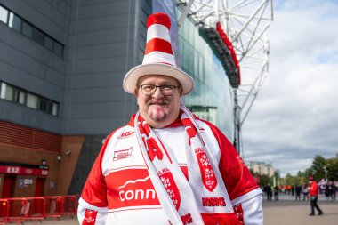 Bir Hull KR taraftarı, 12 Ekim 2024 'te Old Trafford, Manchester, İngiltere' de oynanan Wigan Warriors vs Hull KR 'a karşı oynanan Betfred Süper Lig Büyük Finali öncesinde geldi.