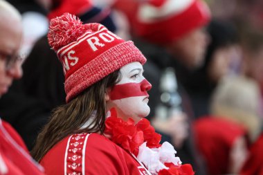 Hull KR taraftarı Betfred Süper Lig Büyük Finali 'nde Wigan Warriors, Old Trafford, Manchester, İngiltere' de Hull KR 'a karşı, 12 Ekim 2024