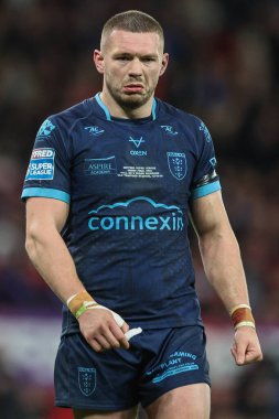 Hull KR takımından James Batchelor, Betfred Süper Lig finalinde Wigan Warriors, Old Trafford, Manchester 'da Hull KR' a karşı, 12 Ekim 2024