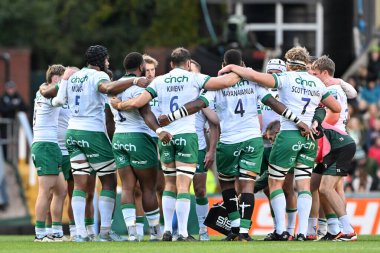 Northampton Saints have a team huddle during the Gallagher Premiership match Leicester Tigers vs Northampton Saints at Mattioli Woods Welford Road Stadium, Leicester, United Kingdom, 12th October 2024 clipart