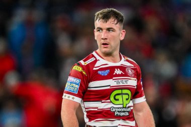 Wigan Warriors 'dan Harry Smith, 12 Ekim 2024' te Old Trafford, Manchester, İngiltere 'de oynanan Wigan Warriors - Hull KR maçında bir düşüş golü attı.