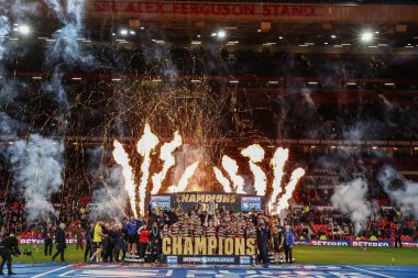 Wigan Warriors, 12 Ekim 2024 'te Old Trafford, Manchester, İngiltere' de oynanan Betfred Süper Lig Süper Lig Büyük Finali Wigan Warriors vs Hull KR maçında Betfred Süper Lig Finali 'ni kaldırdı.