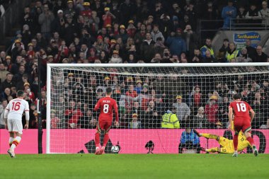 Galler 'den Harry Wilson, 14 Ekim 2024' te Cardiff City Stadyumu, İngiltere 'de oynanan Galler-Grup 4 karşılaşmasında UEFA Uluslar Ligi' nde 1-0 öne geçmek için penaltı aldı.