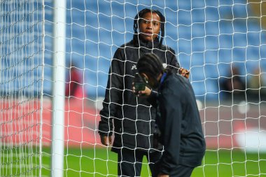 Güney Afrika Milli Takımı, Coventry Building Society Arena 'ya Coventry Building Society Arena, Coventry, Birleşik Krallık, 29 Ekim 2024' te İngiltere Kadınlar ve Güney Afrikalı Kadınlar maçından önce geldi.