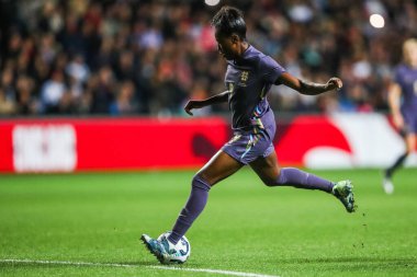 İngiltere 'den Jessica Naz, Coventry Building Society Arena, Coventry, Birleşik Krallık, 29 Ekim 2024' te İngiltere Kadınlar-Güney Afrikalı kadınlara karşı oynanan Uluslararası Dostluk karşılaşmasında çekim yaptı.