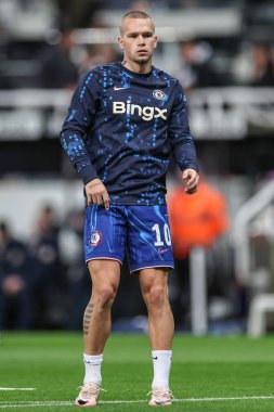 Chelsea 'den Mykhaylo Mudryk, Carabao Kupası' nda maç öncesi ısınma turunda son 16 maç Newcastle United Chelsea 'ye karşı St. James' s Park, Newcastle, İngiltere, 30 Ekim 2024