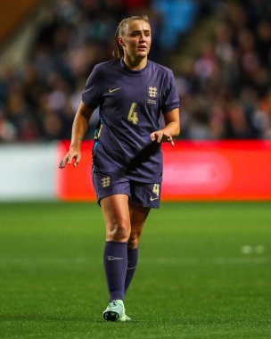 İngiltere 'nin Gürcistan Stanway, Coventry Building Society Arena, Coventry, Birleşik Krallık' ta İngiltere - Güney Afrika Kadınlarına Karşı Uluslararası Dostluk karşılaşmasına bakıyor