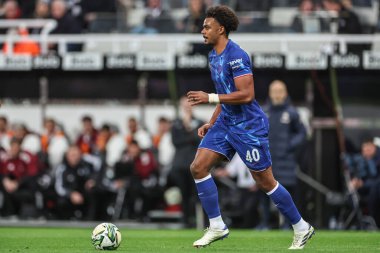 Renato Veiga of Chelsea breaks with the ball during the Carabao Cup Last 16 match Newcastle United vs Chelsea at St. James's Park, Newcastle, United Kingdom, 30th October 2024 clipart