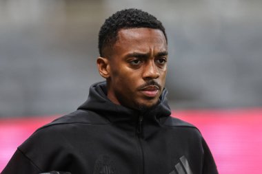 Joe Willock of Newcastle United arrives during the Carabao Cup Last 16 match Newcastle United vs Chelsea at St. James's Park, Newcastle, United Kingdom, 30th October 2024 clipart