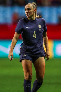 İngiltere 'nin Gürcistan Stanway, Coventry Building Society Arena, Coventry, Birleşik Krallık' ta İngiltere - Güney Afrika Kadınlarına Karşı Uluslararası Dostluk karşılaşmasına bakıyor