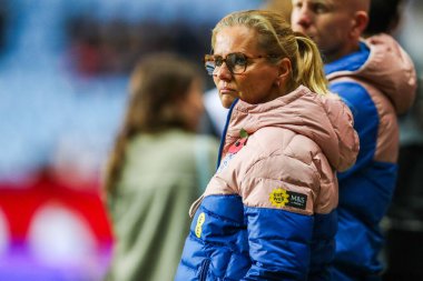 İngiltere 'den Sarina Wiegman, Coventry Building Society Arena, Coventry, Birleşik Krallık, 29 Ekim 2024' te İngiltere Bayanlar Uluslararası Dostluk Maçı öncesinde Güney Afrikalı kadınlara karşı