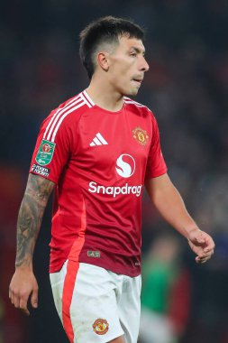 Manchester United 'dan Lisandro Martnez Carabao Kupası' nda son 16 maç Manchester United ile Leicester City arasında Old Trafford, Manchester, Birleşik Krallık, 30 Ekim 2024