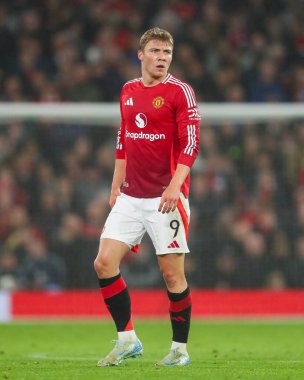 Manchester United 'dan Rasmus Hjlund Carabao Kupası' nda son 16 maç Manchester United ile Leicester City arasında Old Trafford, Manchester, Birleşik Krallık 'ta, 30 Ekim 2024