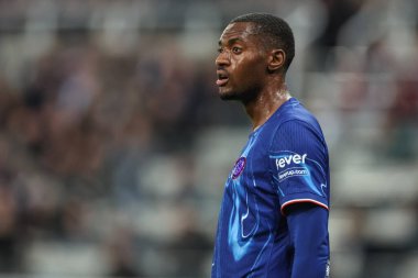 Chelsea 'den Tosin Adarabioyo Carabao Kupası' nda son 16 maç Newcastle United Chelsea 'ye karşı St. James' s Park, Newcastle, İngiltere, 30 Ekim 2024