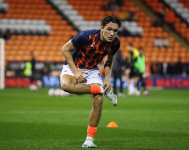 Blackpool 'dan Kyle Joseph 28 Ekim 2024' te Blackpool, Blackpool 'da oynanan Blackpool - Wigan Atletizm karşılaşmasında oynanacak maç öncesi ısınma maçında