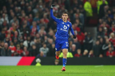 Leicester City 'den Bilal El Khannouss, 30 Ekim 2024' te Old Trafford, Manchester, İngiltere 'de oynanan ve Manchester United' ın Leicester City 'ye karşı oynadığı son 16 maçta 2-1 kazanma hedefini kutluyor.