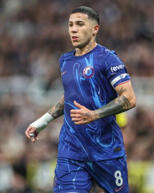 Chelsea 'den Enzo Fernnndez Carabao Kupası' nda son 16 maçta Newcastle United Chelsea 'ye karşı St. James' s Park, Newcastle, İngiltere, 30 Ekim 2024
