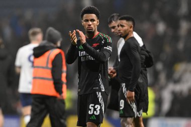 Arsenal 'den Ethan Nwaneri, 30 Ekim 2024' te İngiltere 'nin Deepdale kentinde oynanan Carabao Kupası son 16 maçında taraftarları alkışladı.