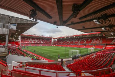 Premier Lig karşılaşması öncesinde Nottingham Forest, West Ham United 'a karşı City Ground, Nottingham, Birleşik Krallık' ta oynanan maçın genel görünümü, 2 Kasım 2024