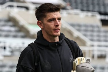 Newcastle United takımından Nick Pope, İngiltere 'nin Newcastle kentindeki St. James' s Park 'ta oynanan Premier League maçı sırasında geldi.