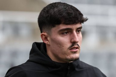 Newcastle United takımından Tino Livramento, Premier League maçı sırasında St.James 's Park, Newcastle, 2 Kasım 2024' te Newcastle 'a geldi.